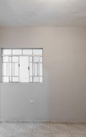 Casa para alugar com 40m², 1 quarto e sem vaga Casa para alugar com 40m², 1 quarto e sem vagaStudio