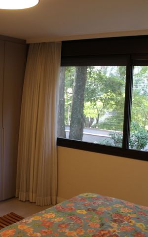 Casa de condomínio à venda com 475m², 4 quartos e 3 vagasQuarto 1