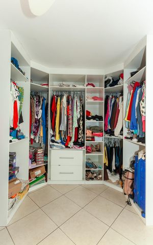 Casa para alugar com 150m², 3 quartos e 2 vagasCloset da suíte