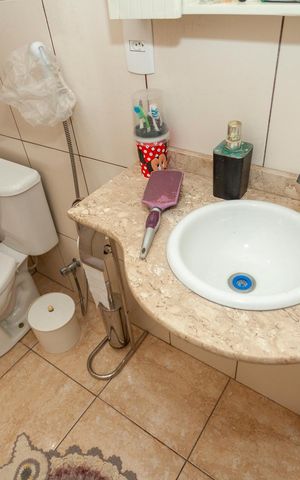 Casa para alugar com 150m², 3 quartos e 2 vagasBanheiro