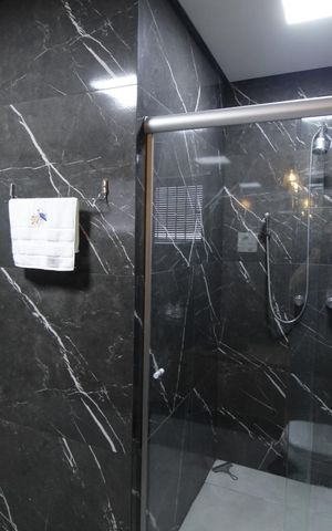 Casa à venda com 340m², 4 quartos e 4 vagasBanheiro 1