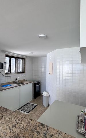 Apartamento à venda com 177m², 3 quartos e 4 vagas Apartamento à venda com 177m², 3 quartos e 4 vagasCozinha