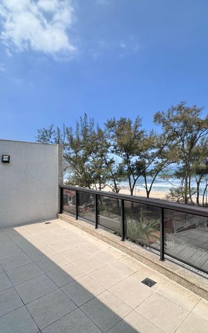 Apartamento à venda com 177m², 3 quartos e 4 vagas Apartamento à venda com 177m², 3 quartos e 4 vagasVaranda