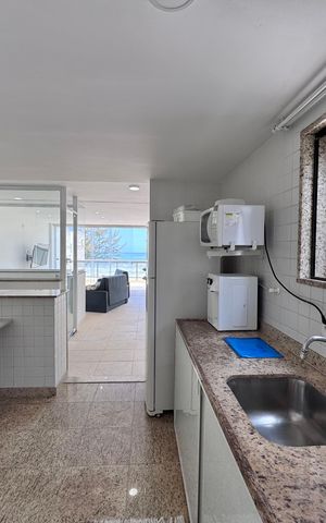 Apartamento à venda com 177m², 3 quartos e 4 vagas Apartamento à venda com 177m², 3 quartos e 4 vagasCozinha