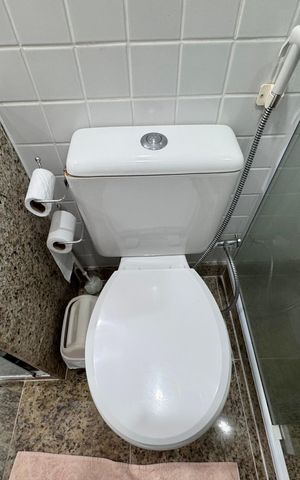 Apartamento à venda com 177m², 3 quartos e 4 vagas Apartamento à venda com 177m², 3 quartos e 4 vagasBanheiro da Suíte 1