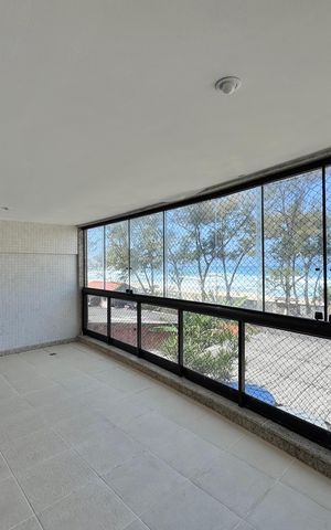 Apartamento à venda com 177m², 3 quartos e 4 vagas Apartamento à venda com 177m², 3 quartos e 4 vagasVaranda da Suíte 1