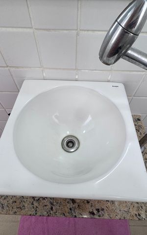 Apartamento à venda com 177m², 3 quartos e 4 vagas Apartamento à venda com 177m², 3 quartos e 4 vagasLavabo