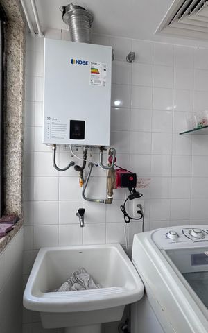 Apartamento à venda com 177m², 3 quartos e 4 vagas Apartamento à venda com 177m², 3 quartos e 4 vagasÁrea de Serviço