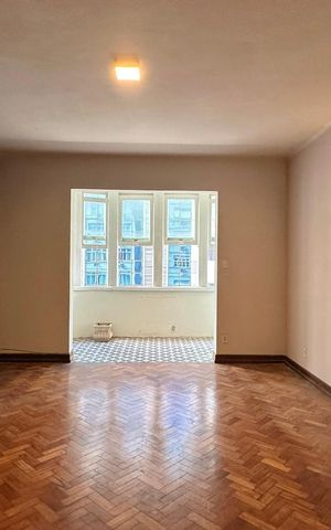 Apartamento para alugar com 150m², 3 quartos e 1 vaga Apartamento para alugar com 150m², 3 quartos e 1 vagaSala