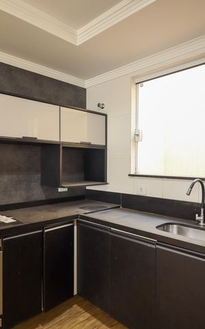 Casa de condomínio à venda com 120m², 3 quartos e 3 vagas Casa de condomínio à venda com 120m², 3 quartos e 3 vagasCozinha