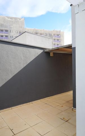 Casa de condomínio à venda com 120m², 3 quartos e 3 vagas Casa de condomínio à venda com 120m², 3 quartos e 3 vagasBanheira de hidromassagem