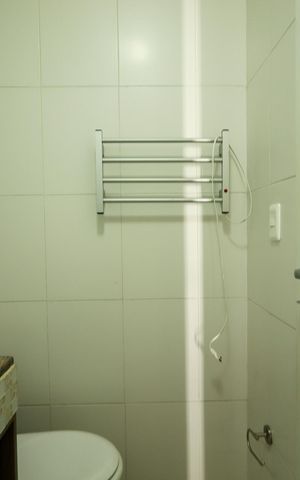 Casa de condomínio à venda com 120m², 3 quartos e 3 vagas Casa de condomínio à venda com 120m², 3 quartos e 3 vagasBanheiro Social