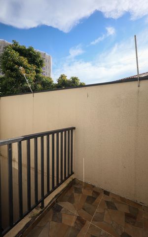 Casa de condomínio à venda com 120m², 3 quartos e 3 vagas Casa de condomínio à venda com 120m², 3 quartos e 3 vagasvaranda do Quarto 3