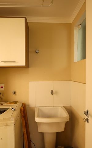 Casa de condomínio à venda com 120m², 3 quartos e 3 vagas Casa de condomínio à venda com 120m², 3 quartos e 3 vagasÁrea de Serviço