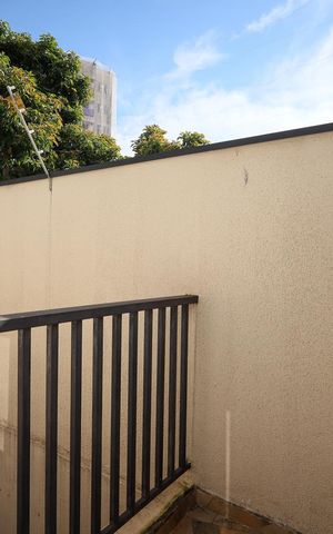 Casa de condomínio à venda com 120m², 3 quartos e 3 vagas Casa de condomínio à venda com 120m², 3 quartos e 3 vagasvaranda do Quarto 3