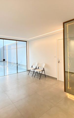 Apartamento para alugar com 250m², 4 quartos e 3 vagas Apartamento para alugar com 250m², 4 quartos e 3 vagasSala