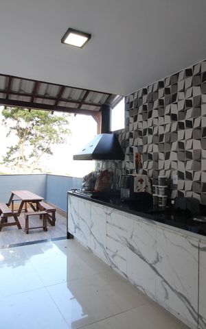 Casa de condomínio à venda com 150m², 3 quartos e 1 vagaChurrasqueira