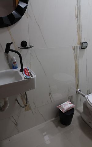 Casa de condomínio à venda com 150m², 3 quartos e 1 vagaBanheiro Social