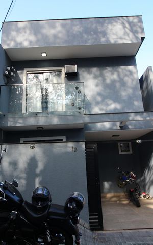Casa de condomínio à venda com 150m², 3 quartos e 1 vagaFachada