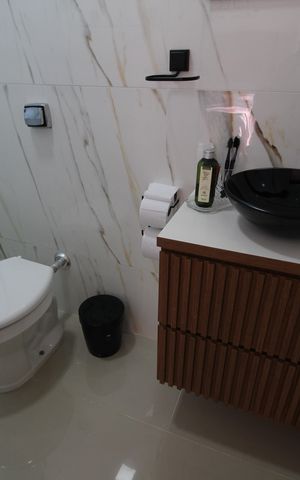 Casa de condomínio à venda com 150m², 3 quartos e 1 vagaBanheiro da Suíte