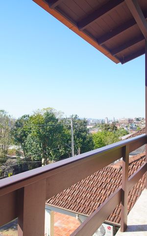 Casa à venda com 184m², 4 quartos e 2 vagasVaranda do Quarto 2