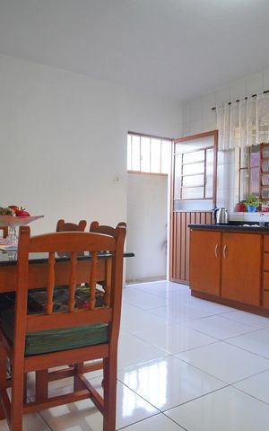 Casa à venda com 184m², 4 quartos e 2 vagasCozinha