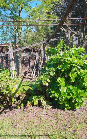 Casa à venda com 184m², 4 quartos e 2 vagasQuintal