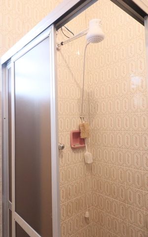 Casa à venda com 150m², 2 quartos e 2 vagasBanheiro