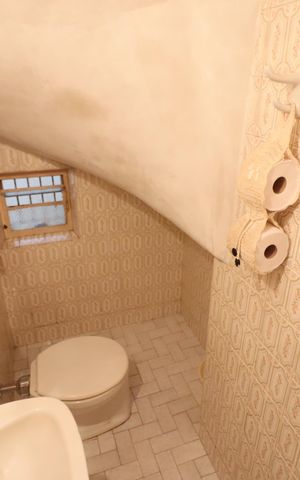 Casa à venda com 150m², 2 quartos e 2 vagasLavabo