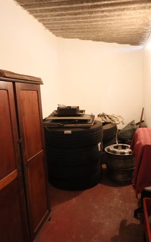 Casa à venda com 150m², 2 quartos e 2 vagasQuarto de Serviço