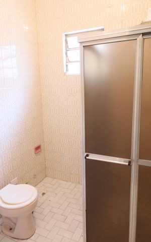 Casa à venda com 150m², 2 quartos e 2 vagasBanheiro