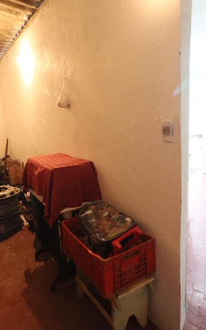 Casa à venda com 150m², 2 quartos e 2 vagasQuarto de Serviço