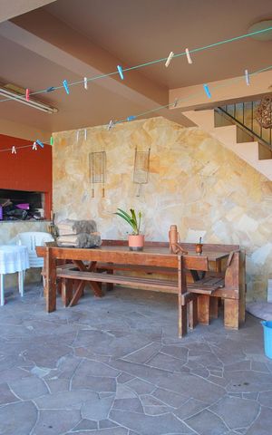 Casa à venda com 179m², 3 quartos e 1 vagaÁrea comum - Churrasqueira