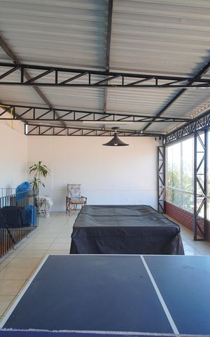 Casa à venda com 179m², 3 quartos e 1 vagaÁrea comum - Sala de Jogos