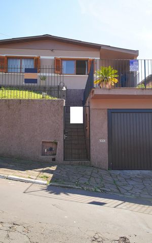 Casa à venda com 179m², 3 quartos e 1 vagaFachada