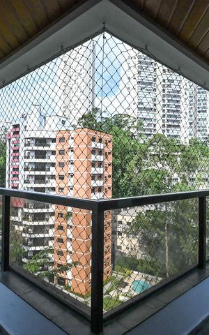 Apartamento para alugar com 205m², 3 quartos e 3 vagasVaranda