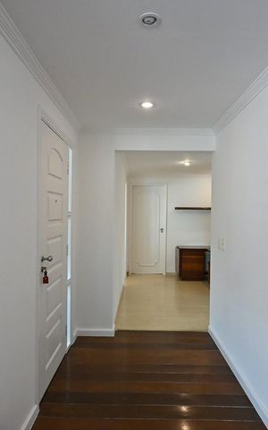 Apartamento para alugar com 205m², 3 quartos e 3 vagasCorredor