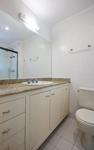 Apartamento para alugar com 205m², 3 quartos e 3 vagasBanheiro Suíte 2