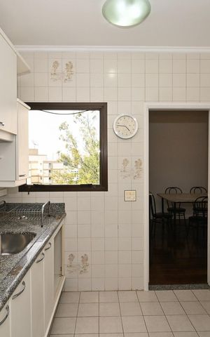 Apartamento para alugar com 205m², 3 quartos e 3 vagasCozinha
