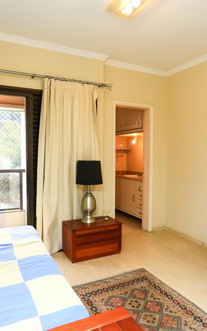 Apartamento à venda com 205m², 3 quartos e 3 vagas Apartamento à venda com 205m², 3 quartos e 3 vagasSuíte 1
