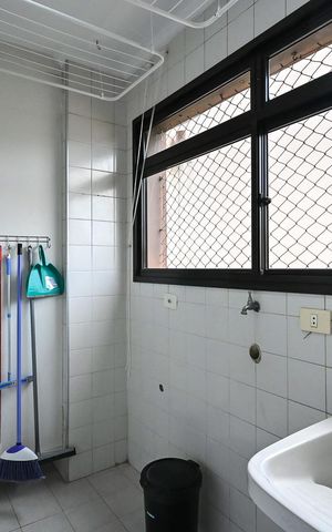 Apartamento para alugar com 205m², 3 quartos e 3 vagasÁrea de Serviço 