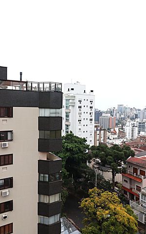 Apartamento à venda com 200m², 4 quartos e 3 vagasVista da Suíte 2