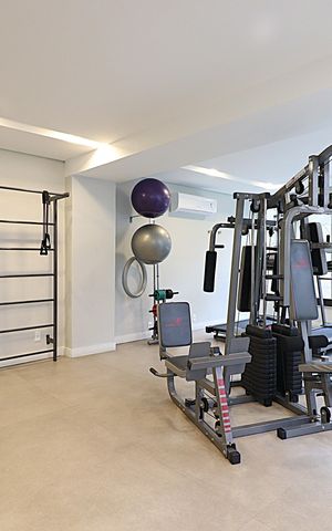 Apartamento à venda com 200m², 4 quartos e 3 vagasÁrea comum - Academia