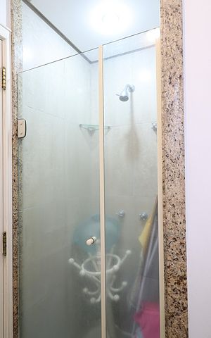 Apartamento à venda com 200m², 4 quartos e 3 vagasBanheiro da Suíte 2