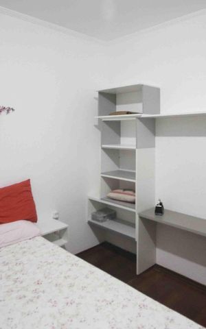 Casa para alugar com 450m², 4 quartos e 8 vagas Casa para alugar com 450m², 4 quartos e 8 vagasQuarto 02