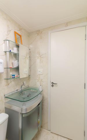 Apartamento à venda com 67m², 2 quartos e 1 vaga Apartamento à venda com 67m², 2 quartos e 1 vagaBanheiro 2
