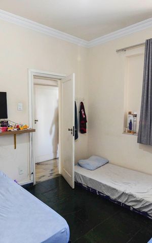 Apartamento à venda com 230m², 4 quartos e 1 vaga Apartamento à venda com 230m², 4 quartos e 1 vagaQuarto 2