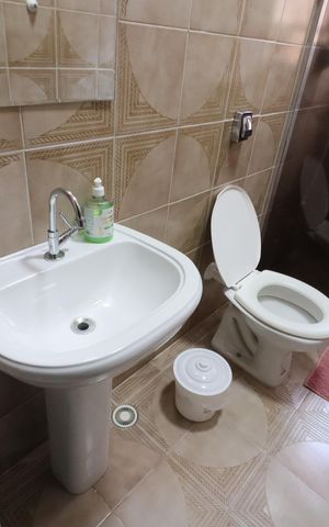 Casa à venda com 161m², 3 quartos e 2 vagasBanheiro 2