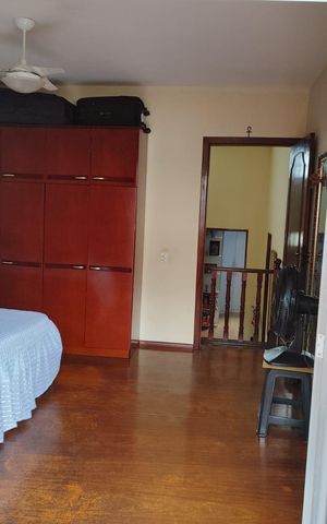 Casa à venda com 260m², 5 quartos e 2 vagas
