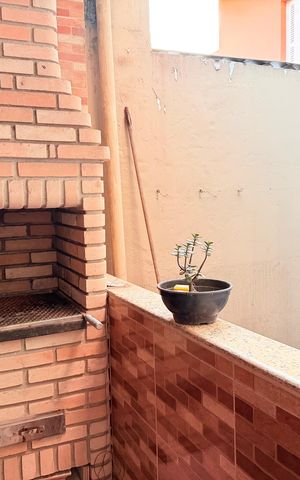 Casa à venda com 100m², 2 quartos e 1 vaga Casa à venda com 100m², 2 quartos e 1 vagaChurrasqueira